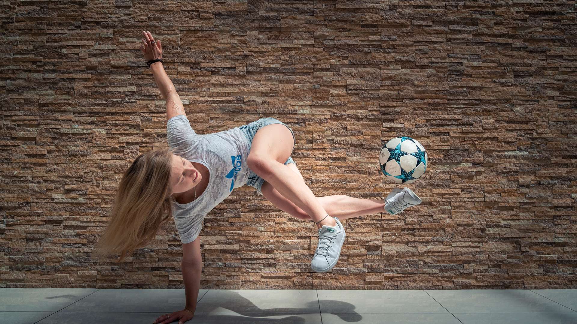 政策微调 政策微调